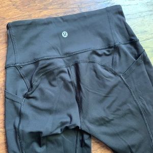 Lululemon All the Right Places II (Black size 4)